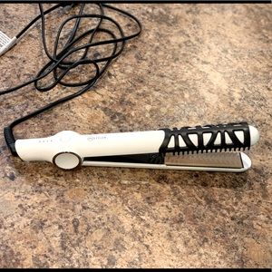 Instyler Cerasilk straightener